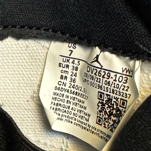 Air Jordan 11 CMFT Low Sneaker (Women) - Picture 10 of 10